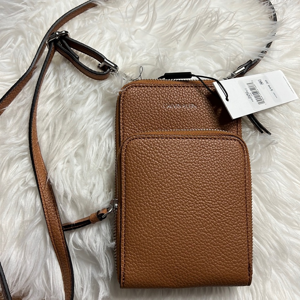Calvin Klein Crossbody wallet